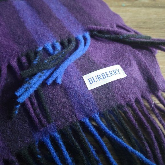 New With Tags Burberry Giant Check Cashmere Scarf for Women In Ribbon Color - Picture 9 of 15